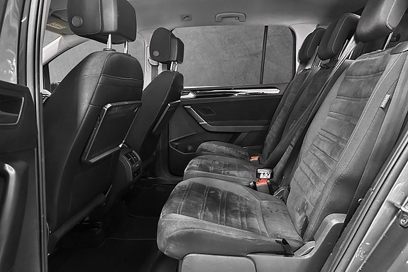 Volkswagen Touran 19 of 30
