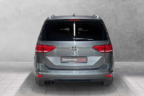 Volkswagen Touran 10 of 30