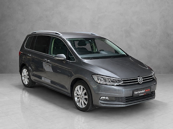 Volkswagen Touran 4 of 5