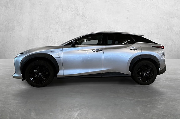 Lexus Rz300E 2025 photo 2