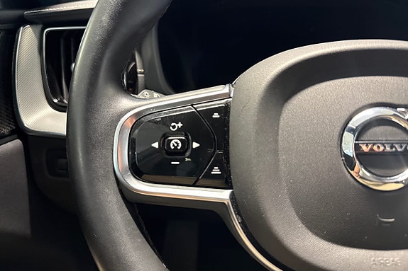 Volvo XC60 18 of 21