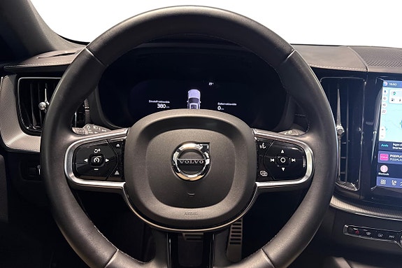 Volvo XC60 16 of 21