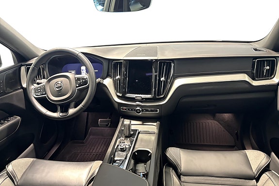 Volvo XC60 15 of 21