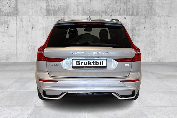 Volvo XC60 4 of 5