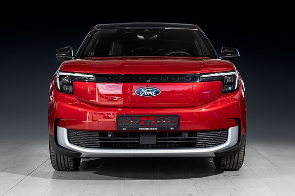 Ford Explorer 3 of 30