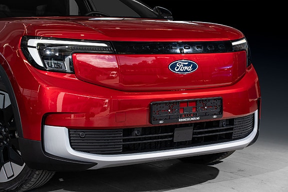Ford Explorer 2 of 30