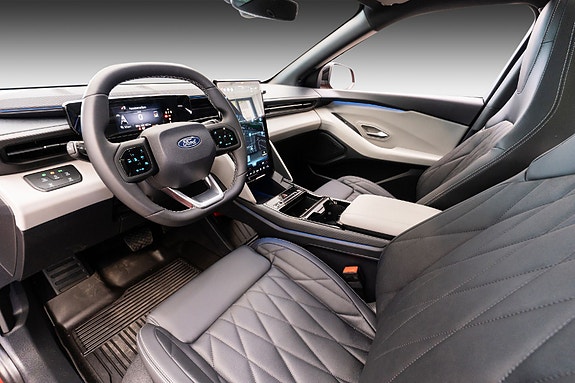 Ford Explorer 26 of 30