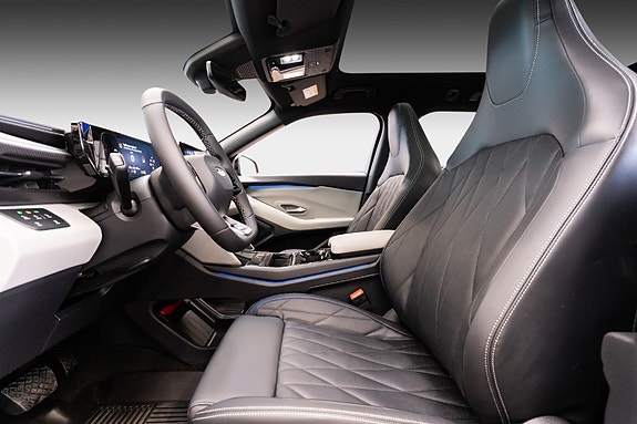 Ford Explorer 24 of 30