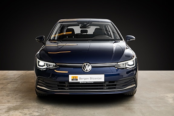 Volkswagen Golf 2 of 5