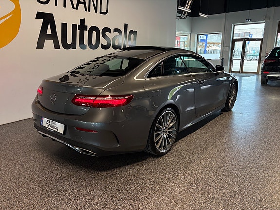 Mercedes-Benz E-Klasse 4 of 5