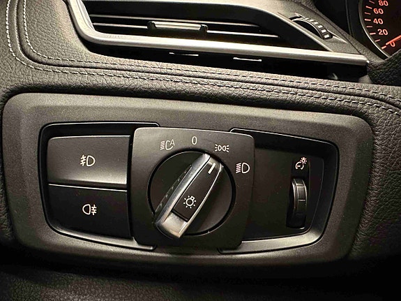 BMW 214d 16 of 30