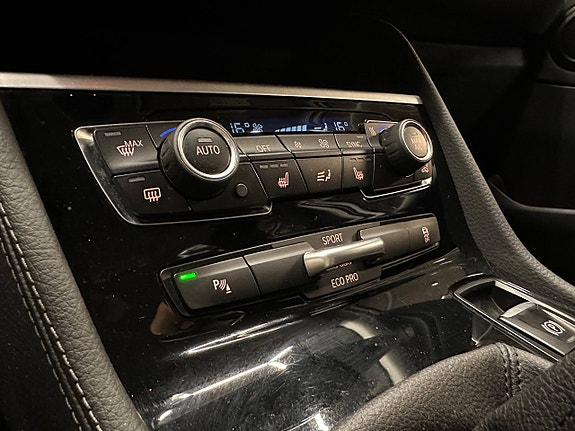BMW 214d 22 of 30