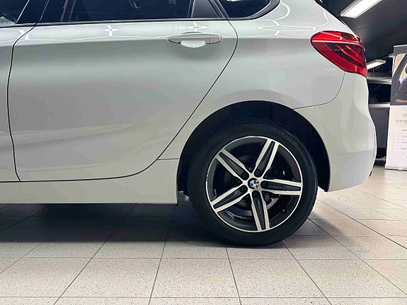 BMW 214d 3 of 30