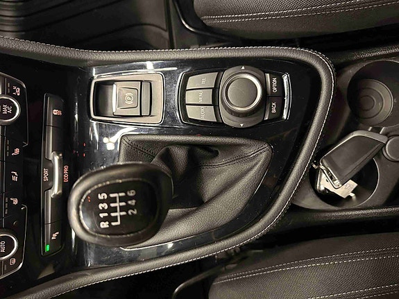 BMW 214d 23 of 30