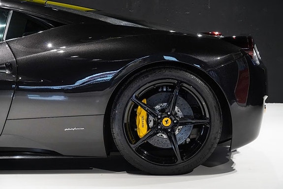 Ferrari 458 Italia 5 of 5