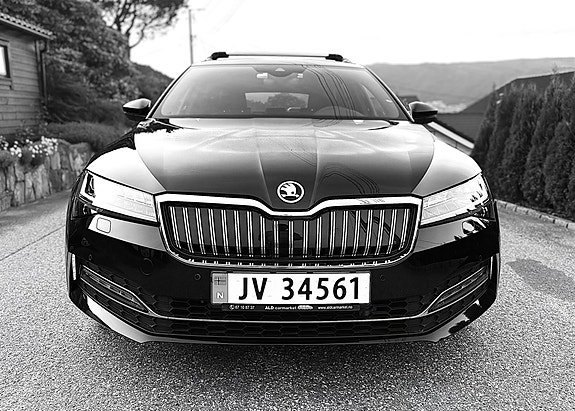 Skoda Superb 3 of 5