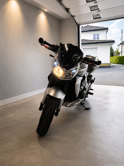 Kawasaki Z 750 5 of 5