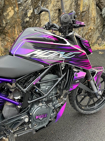 KTM 125 Duke 5 of 6