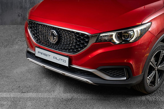 MG ZS EV 3 of 5
