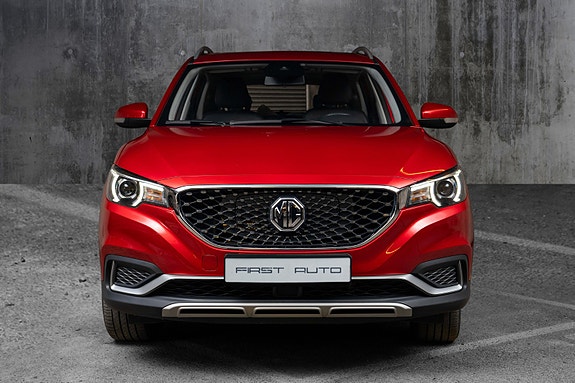 MG ZS EV 4 of 5