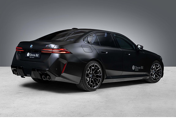 BMW M5 10 of 30