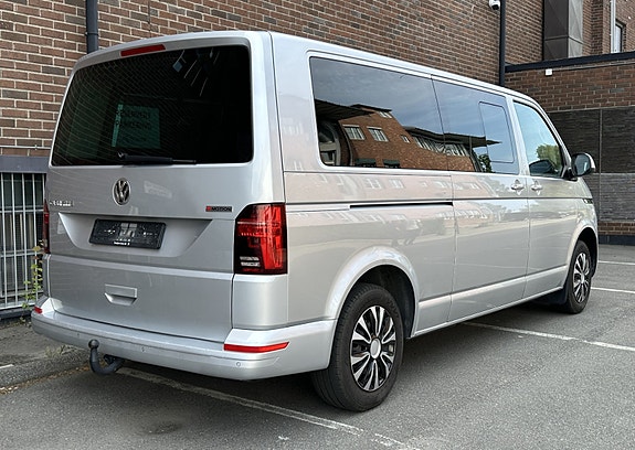 Volkswagen Kombi 4 of 5