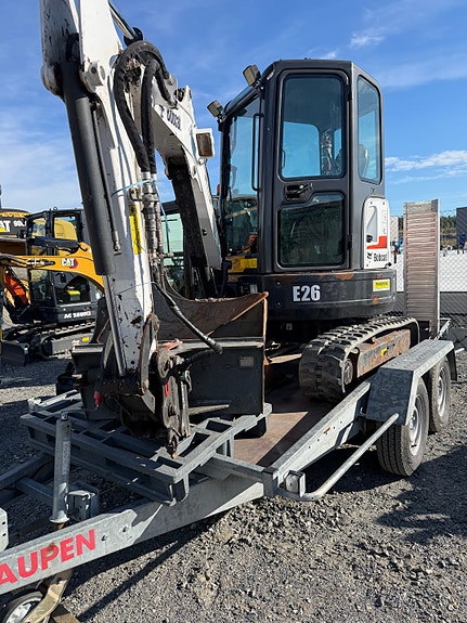Bobcat E26 2 of 5