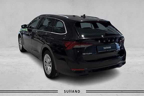 Skoda Octavia 3 of 5