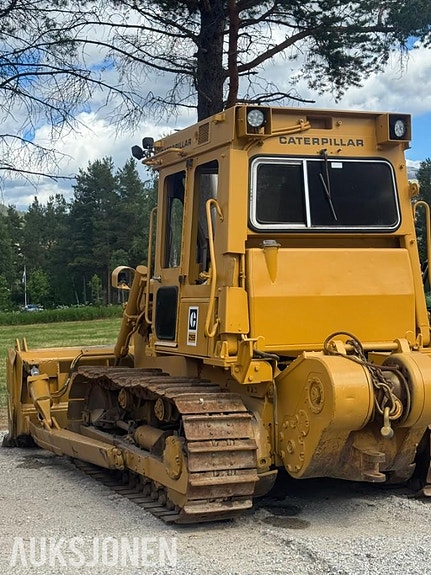 Cat Caterpillar D5B 3 of 5