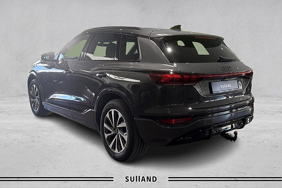 Audi Q6 e-tron 3 of 5