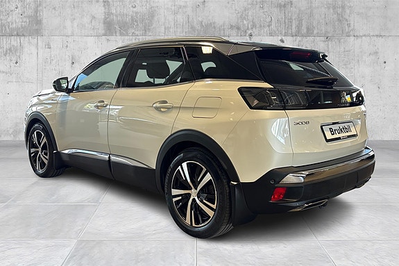 Peugeot 3008 3 of 5