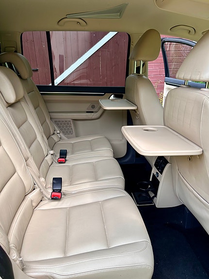 Volkswagen Touran 5 of 5