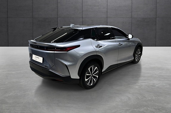 Lexus Rz450E 2024 photo 5