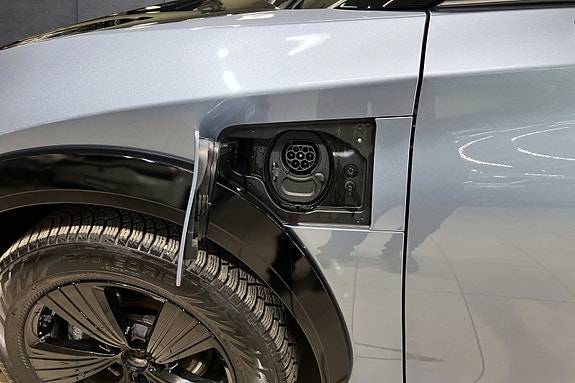 Lexus RZ450e 9 of 20