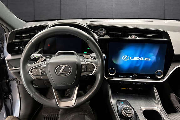 Lexus RZ450e 12 of 20