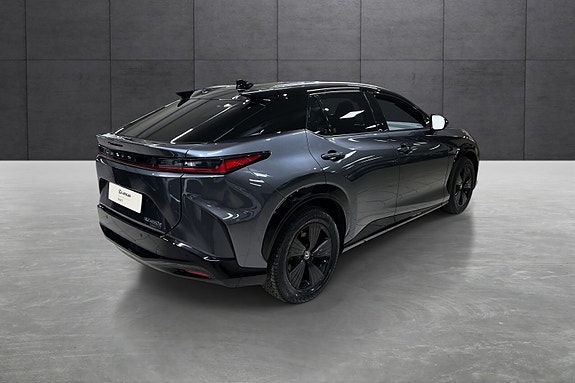 Lexus RZ450e 5 of 21