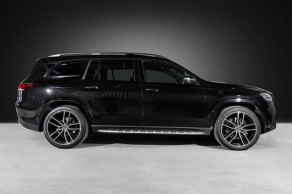 Mercedes-Benz GLS400 d 10 of 30