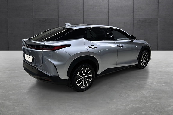 Lexus Rz450E 2024 photo 5