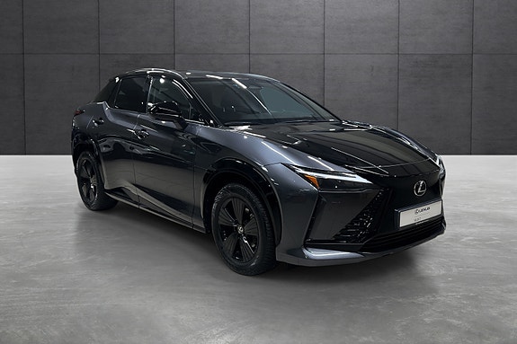Lexus RZ450e 7 of 21
