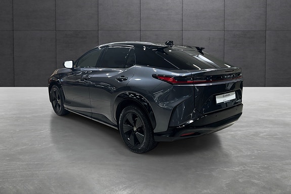 Lexus RZ450e 3 of 21
