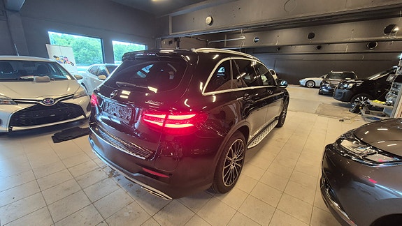 Mercedes-Benz GLC350 e 5 of 5