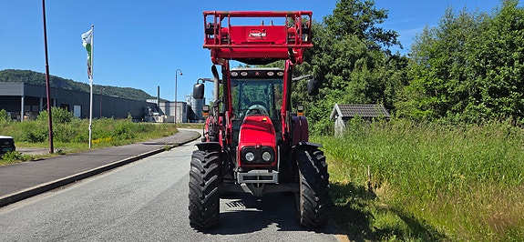Massey Ferguson 6455 DYNA 6 8 of 11