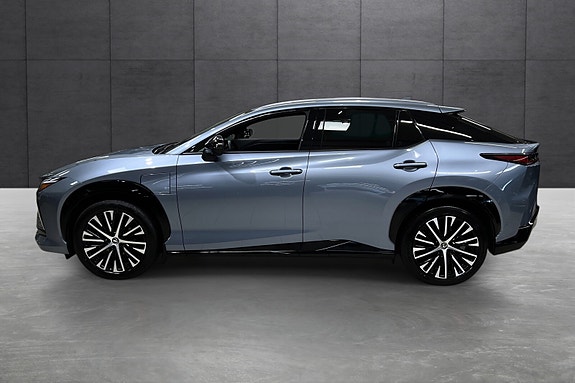 Lexus Rz450E 2024 photo 2