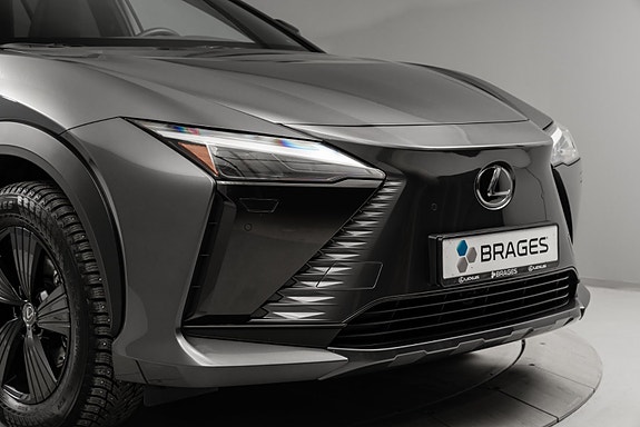 Lexus RZ450e 11 of 30