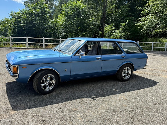 Ford Granada 1977 photo 2