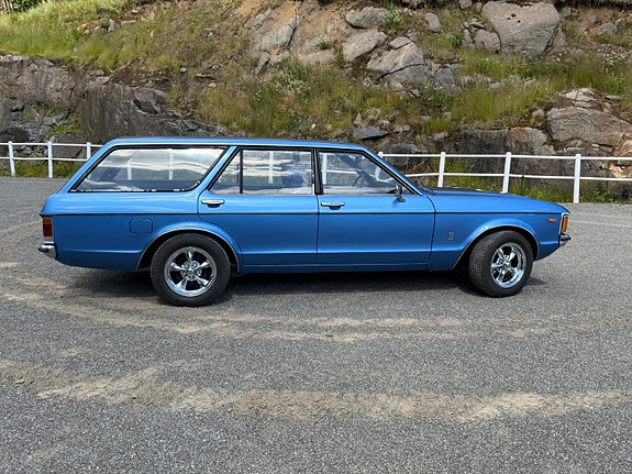 Ford Granada 1977 photo 3