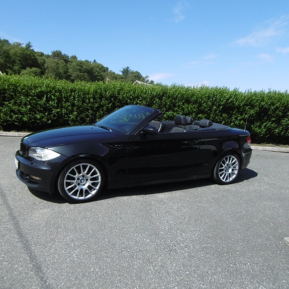 BMW 120i 2 of 28