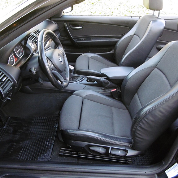 BMW 120i 13 of 28