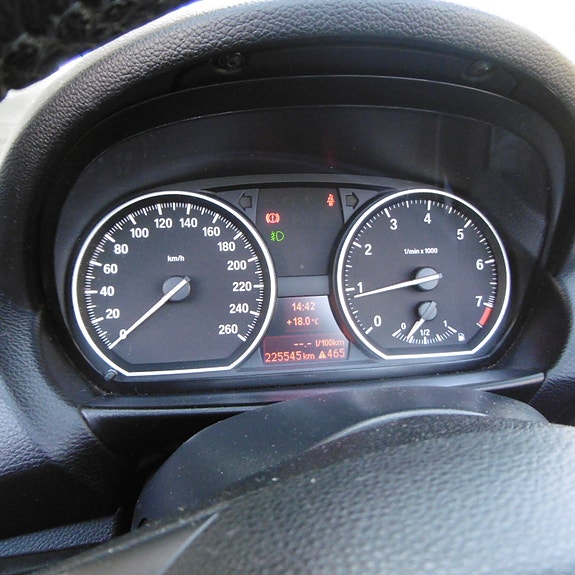 BMW 120i 20 of 28