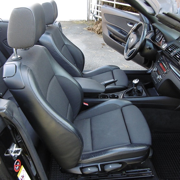 BMW 120i 16 of 28